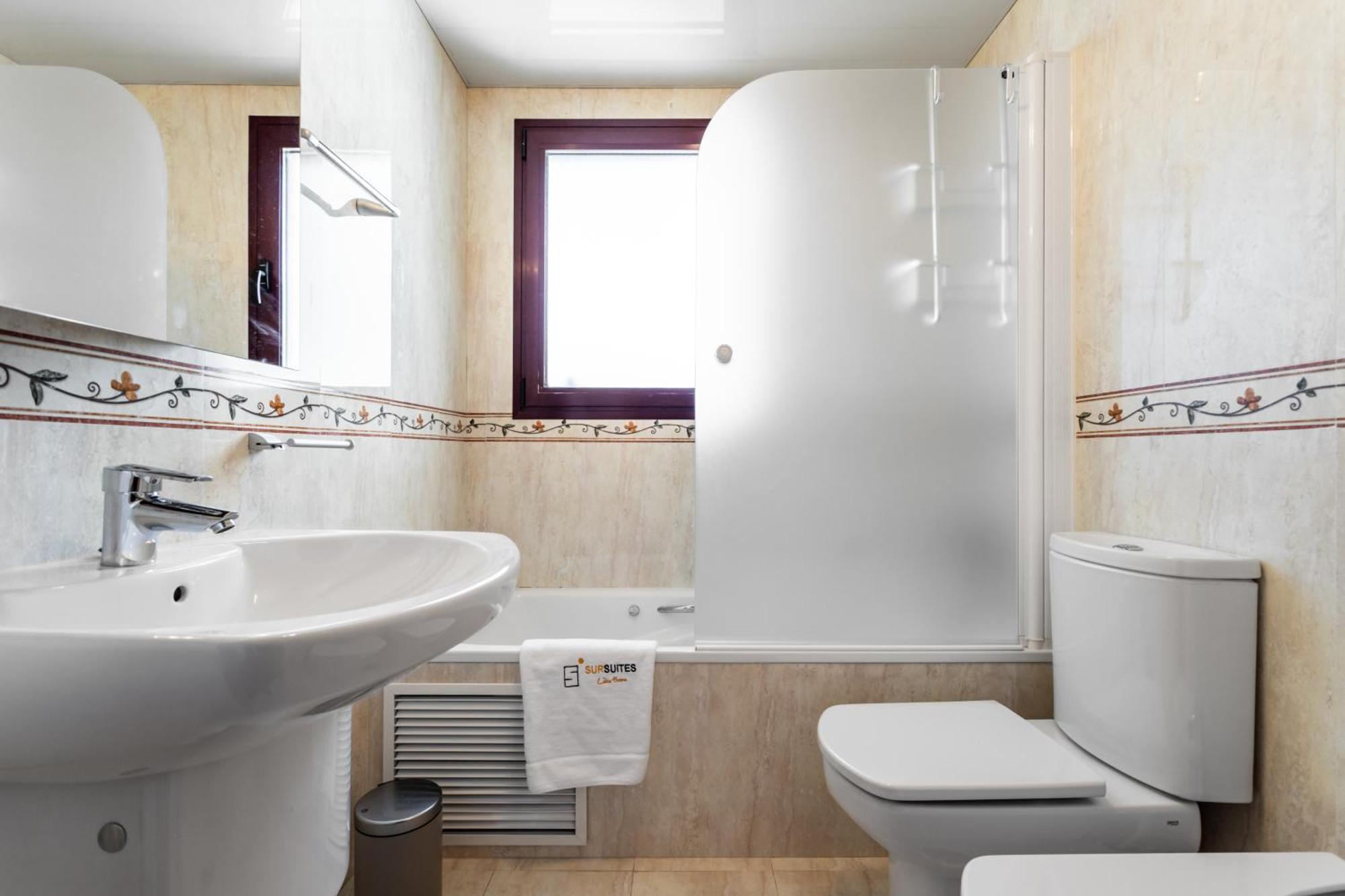 Buenavista Lifestyle By Sur Suites Fuengirola Eksteriør billede